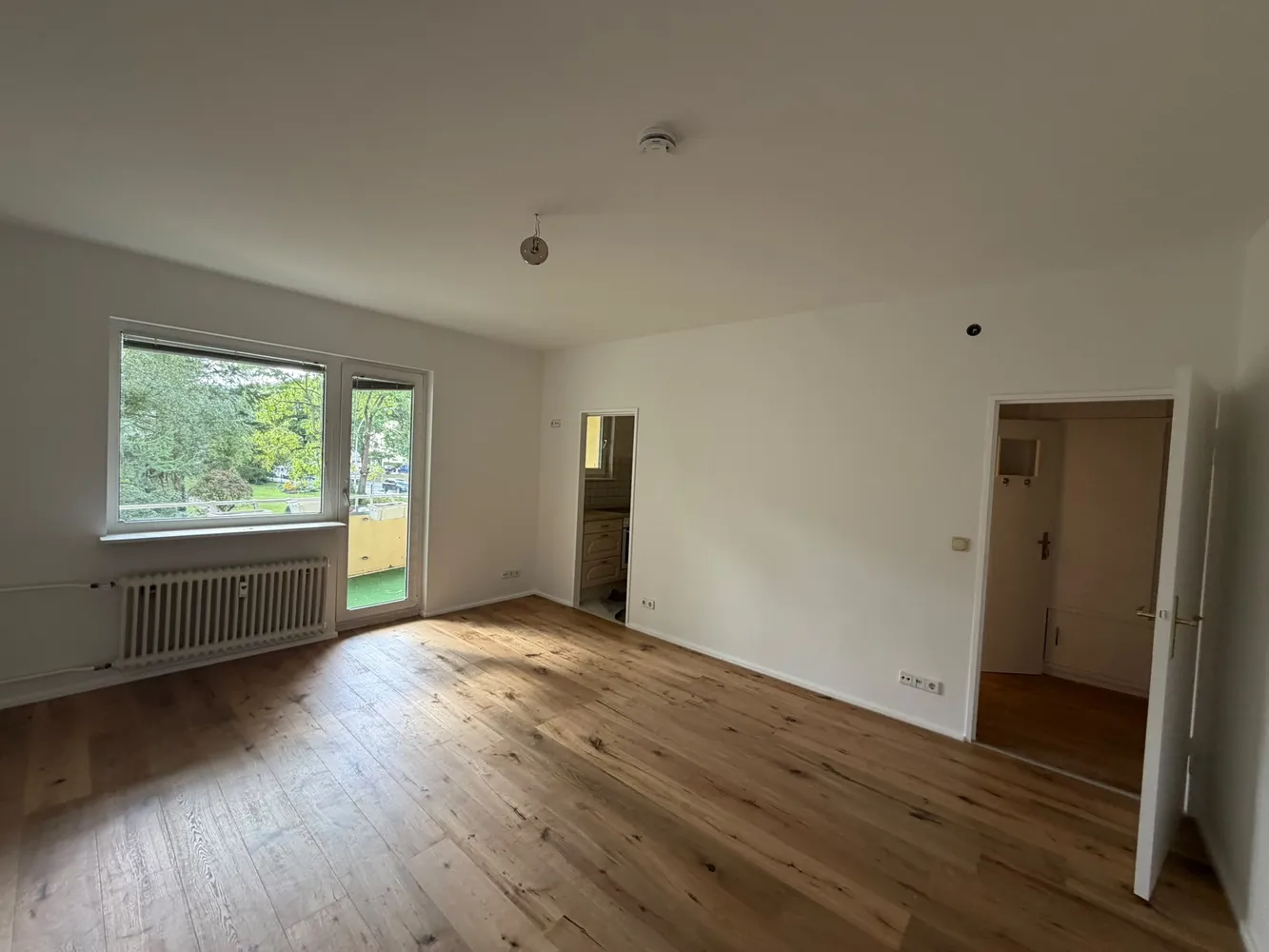 1 room apartment with 35 m² in Berlin – Photo 2