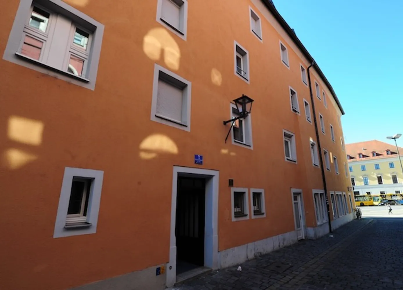 1 Zimmer Wohnung mit 53 m² in Regensburg – Bild 2