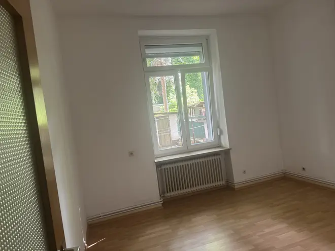 4 Zimmer Wohnung mit 95 m² in Frankfurt am Main – Bild 3