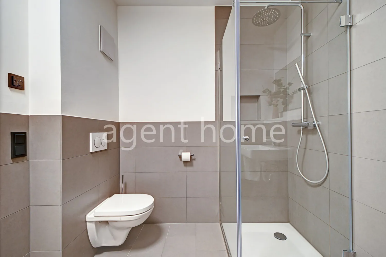 1 room apartment with 30 m² in Stuttgart – Photo 4