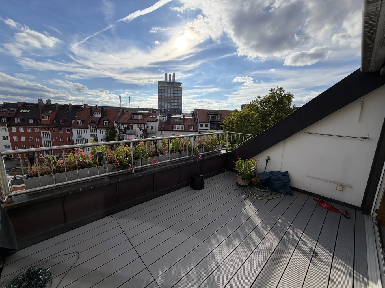 2 Zimmer Wohnung mit 92 m² in München – Bild 1