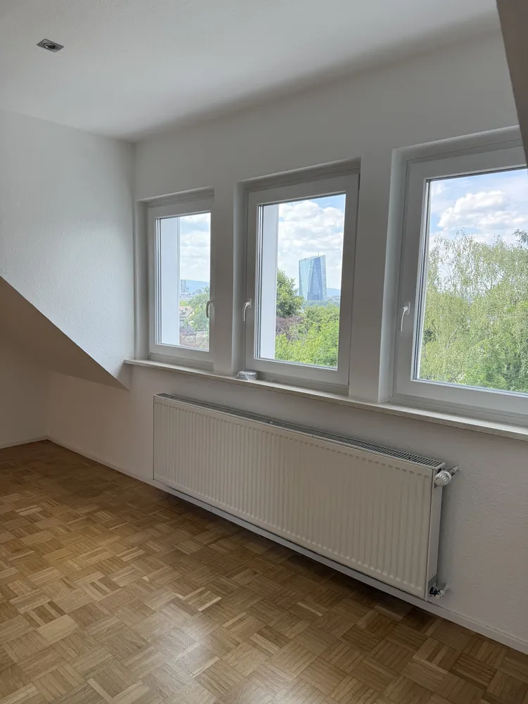4 Zimmer Wohnung mit 85 m² in Frankfurt am Main – Bild 1