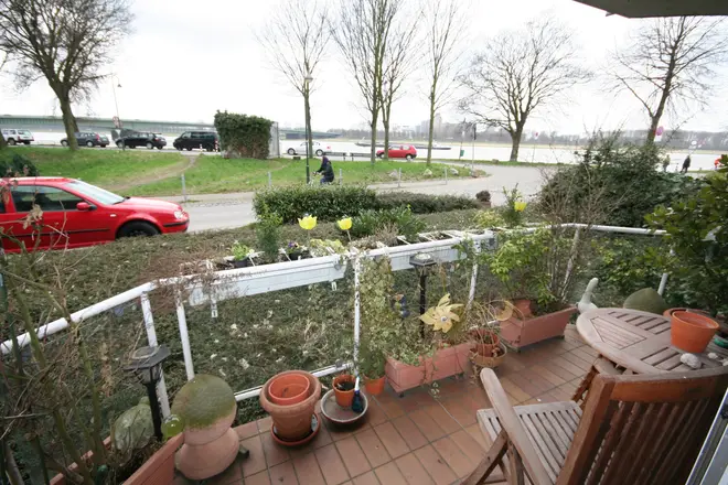 3 Zimmer Wohnung mit 100 m² in Düsseldorf – Bild 1