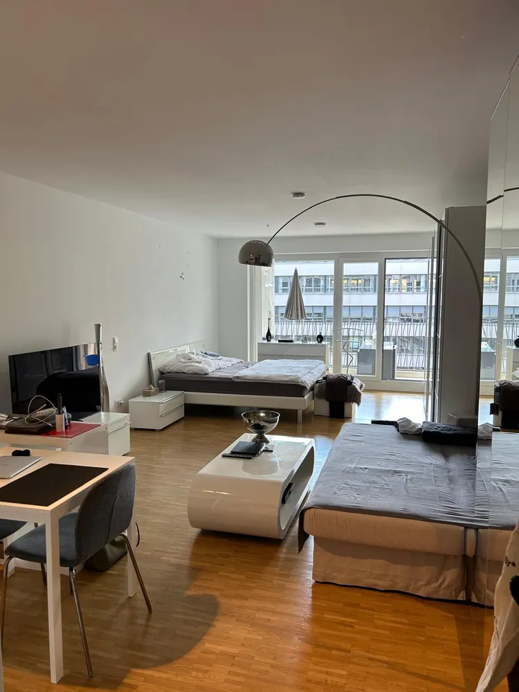 1 Zimmer Wohnung mit 50 m² in Frankfurt am Main – Bild 2