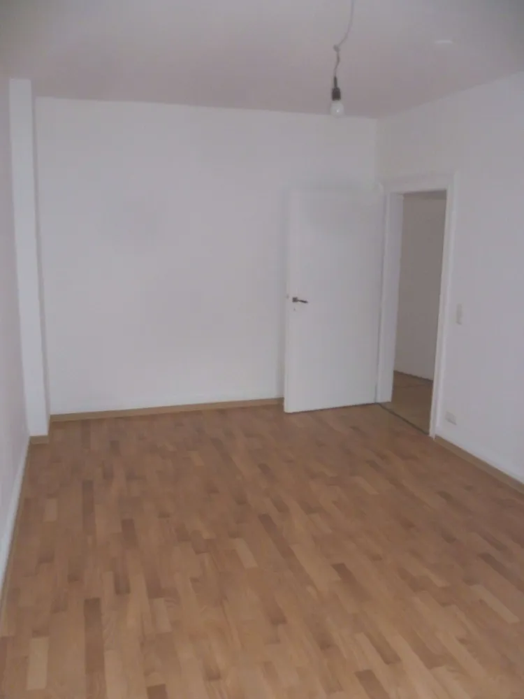 3 Zimmer Wohnung mit 87 m² in Wiesbaden – Bild 6