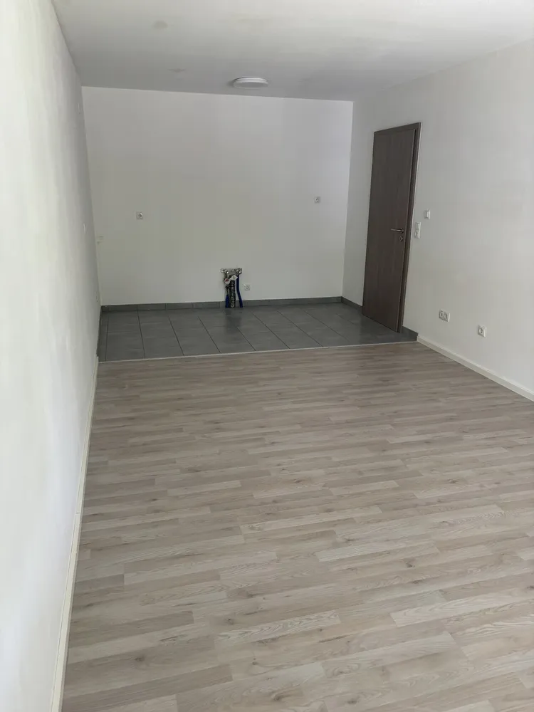 2 Zimmer Wohnung mit 52 m² in Karlsruhe – Bild 2