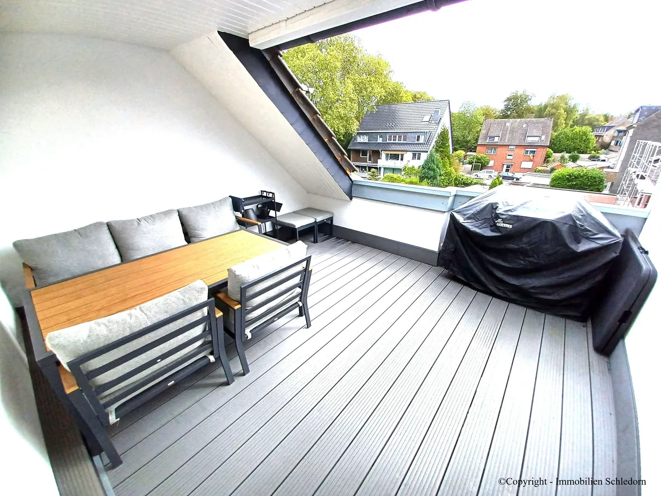 4 Zimmer Wohnung mit 112 m² in Oberhausen – Bild 1