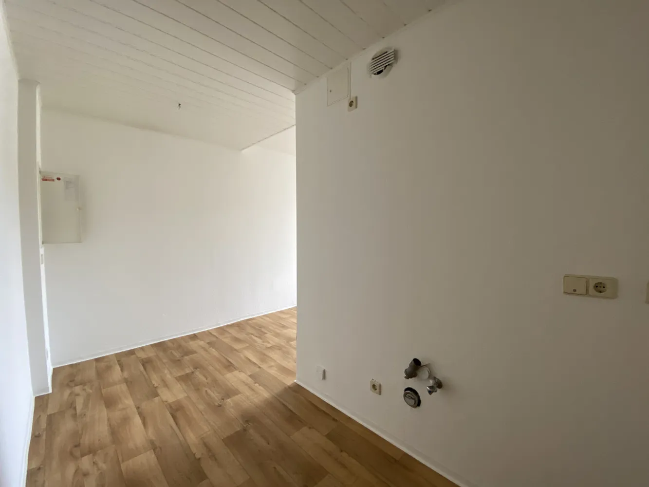 2 Zimmer Wohnung mit 54 m² in Suhl – Bild 2