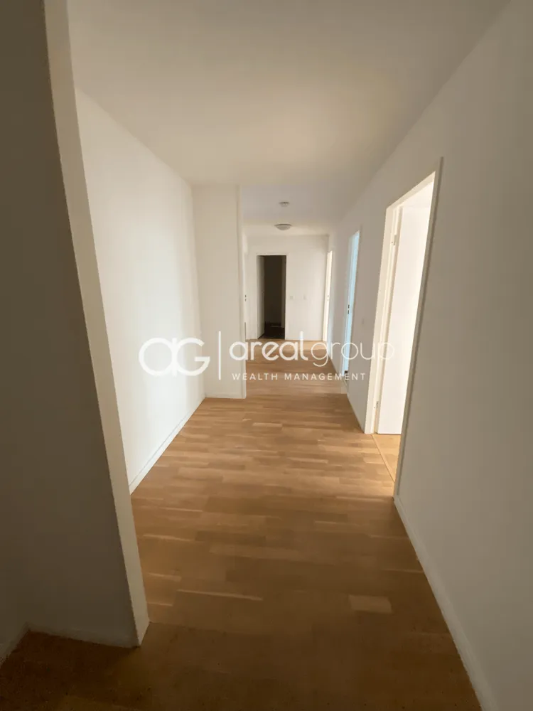 3 Zimmer Wohnung mit 95 m² in Berlin – Bild 2