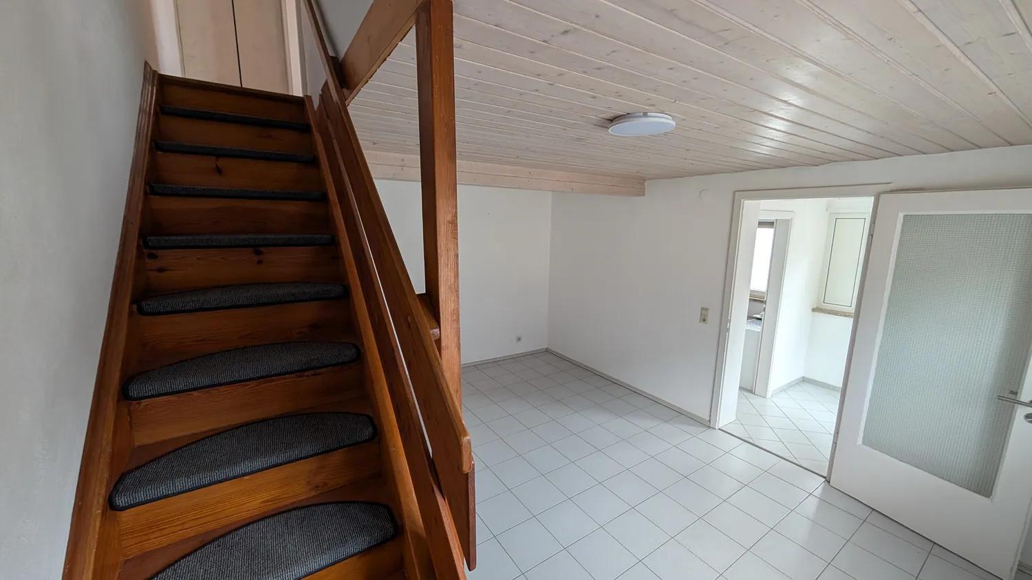 2 Zimmer Wohnung mit 40 m² in Karlsruhe – Bild 4