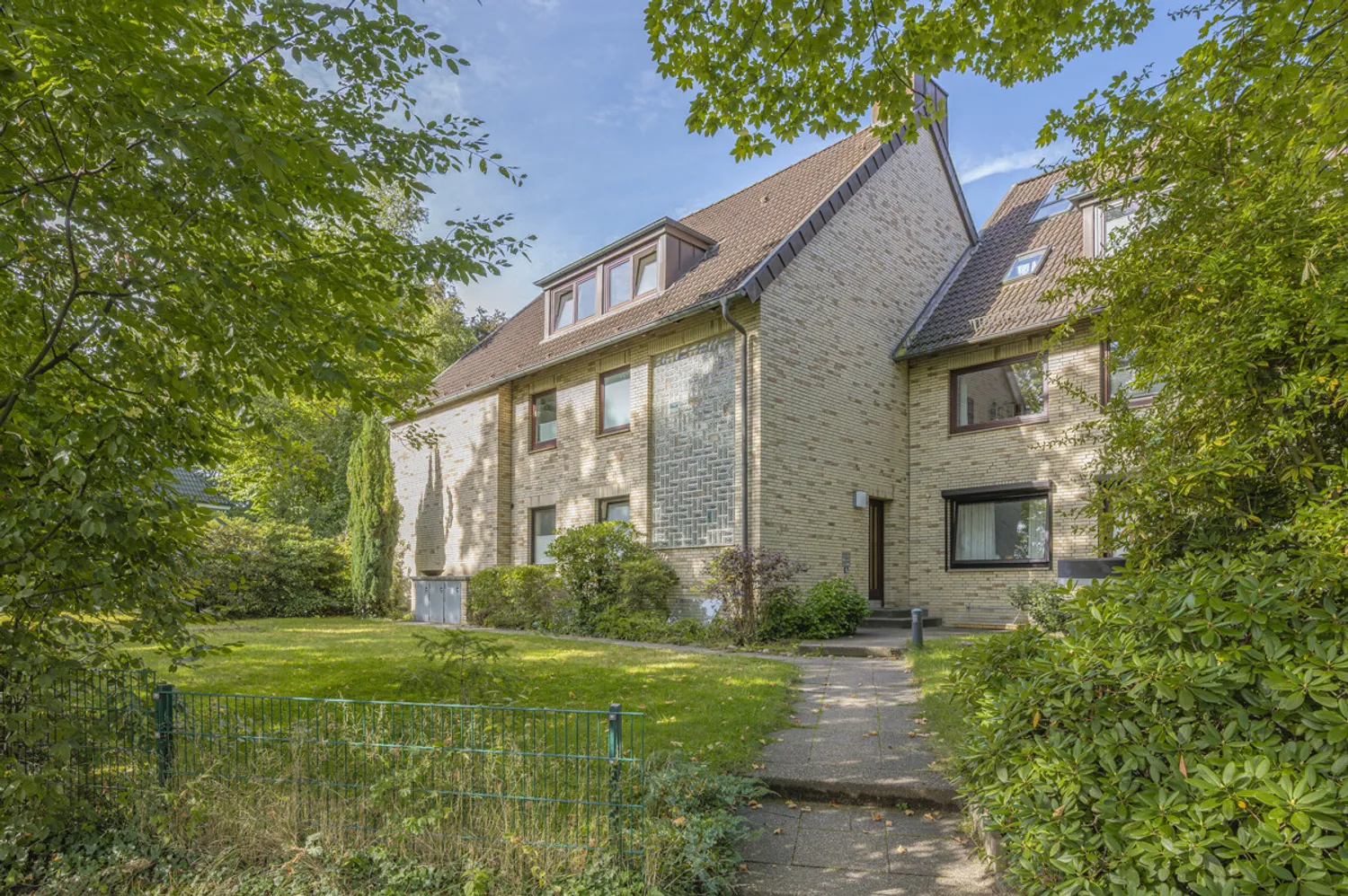 4 Zimmer Wohnung mit 98 m² in Hamburg – Bild 1