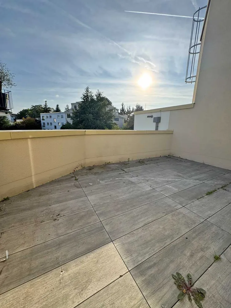 4 Zimmer Wohnung mit 145 m² in Frankfurt am Main – Bild 2