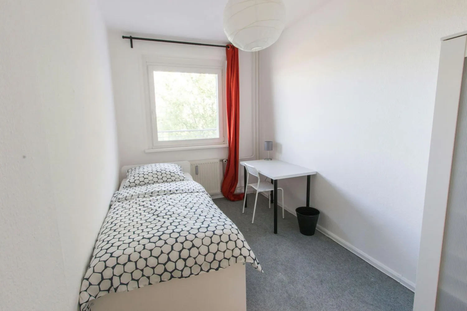 Shared room with 14 m² in Berlin – Photo 1