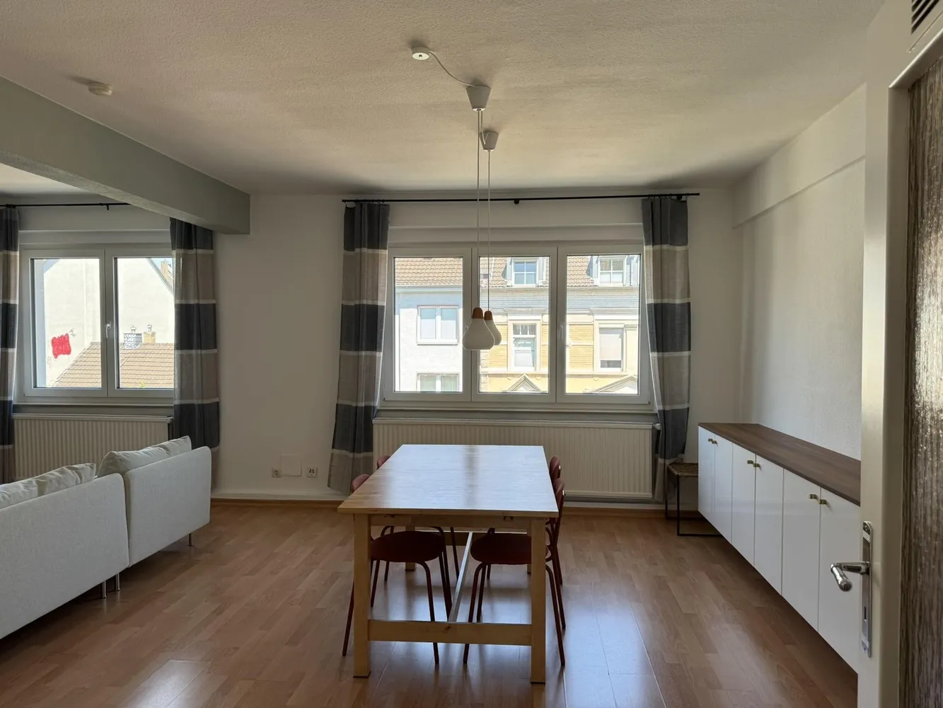 4 Zimmer Wohnung mit 95 m² in Düsseldorf – Bild 8