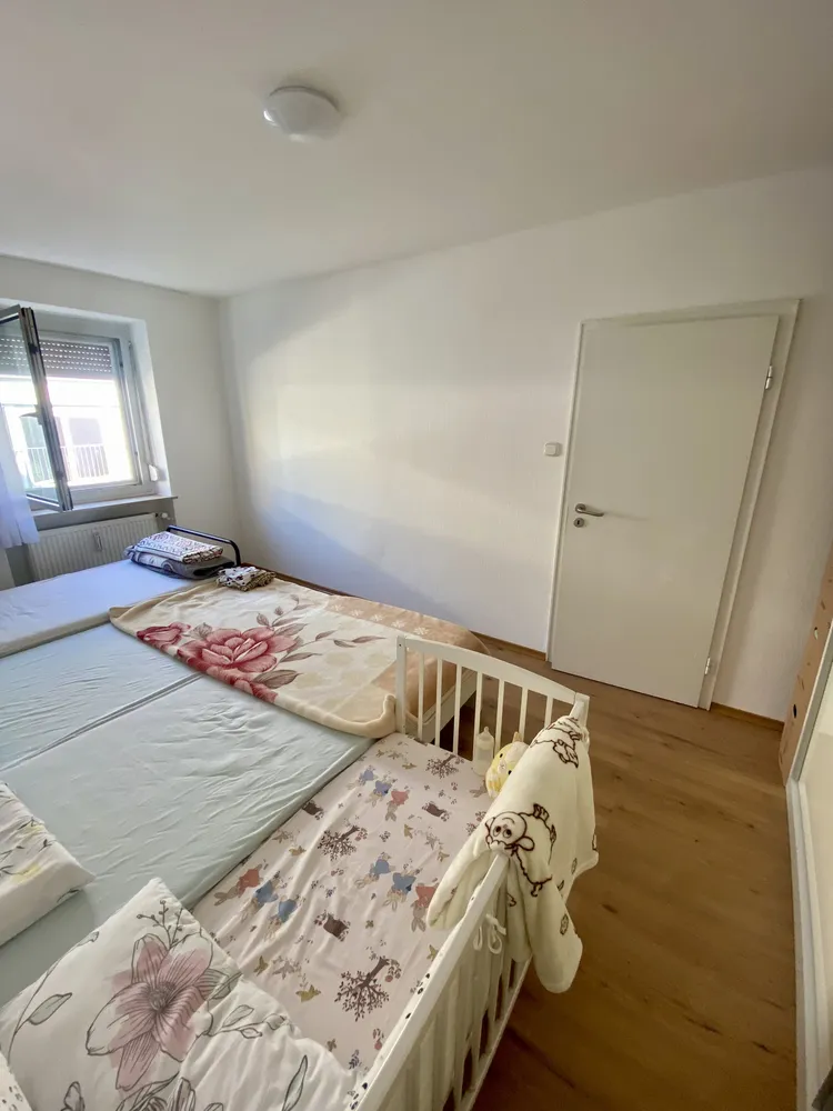 4 Zimmer Wohnung mit 100 m² in Regensburg – Bild 3
