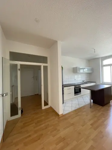 2 Zimmer Wohnung mit 73 m² in Halle (Saale) – Bild 2