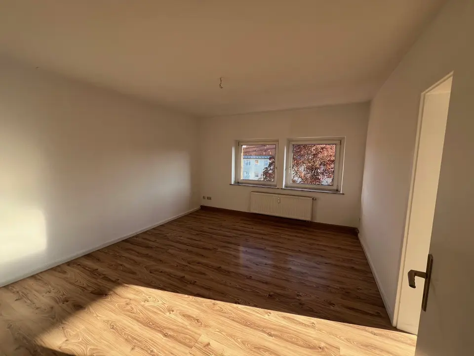 4 Zimmer Wohnung mit 99 m² in Hof – Bild 2