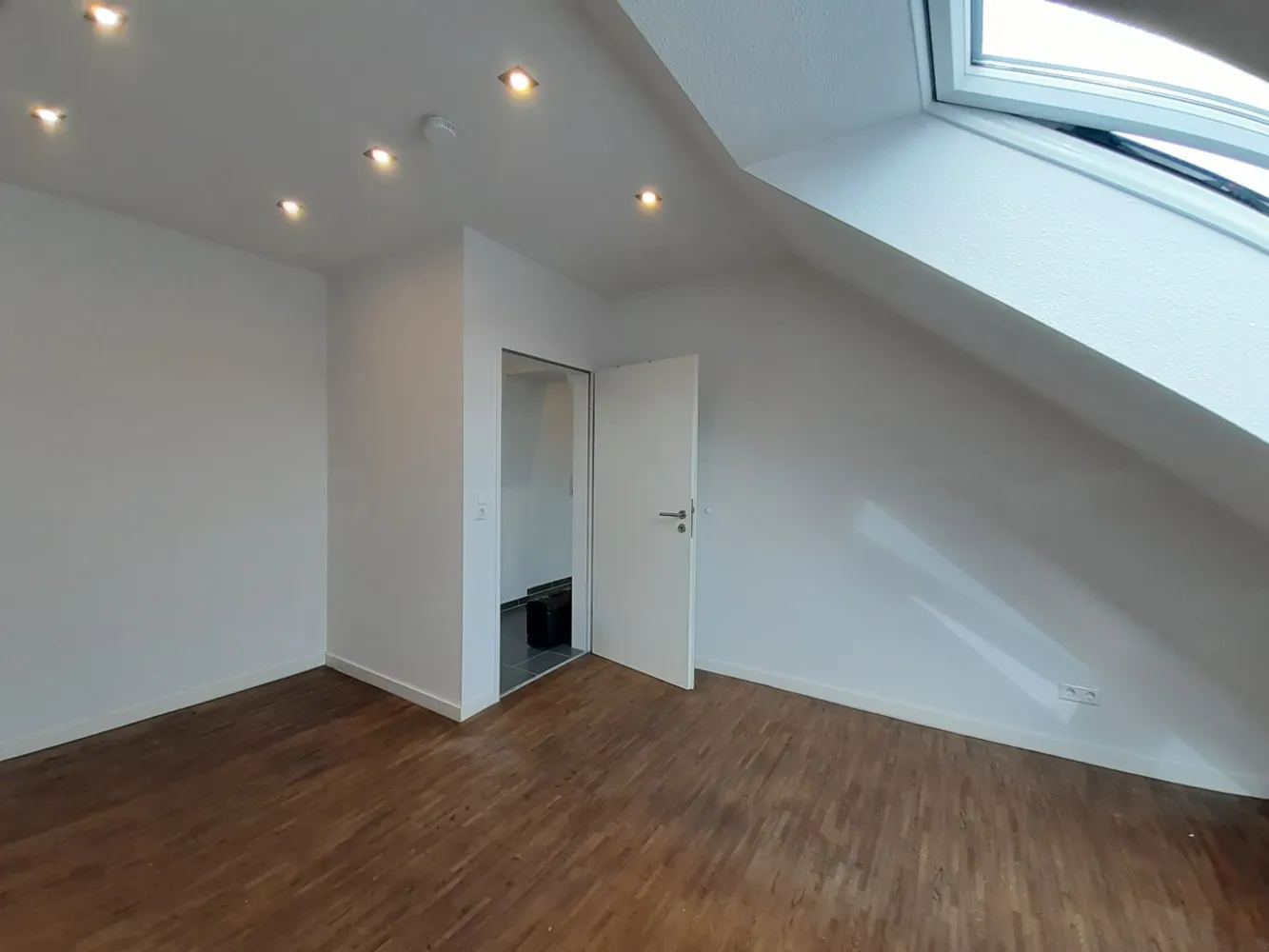 2 room apartment with 41 m² in Hanover – Photo 4