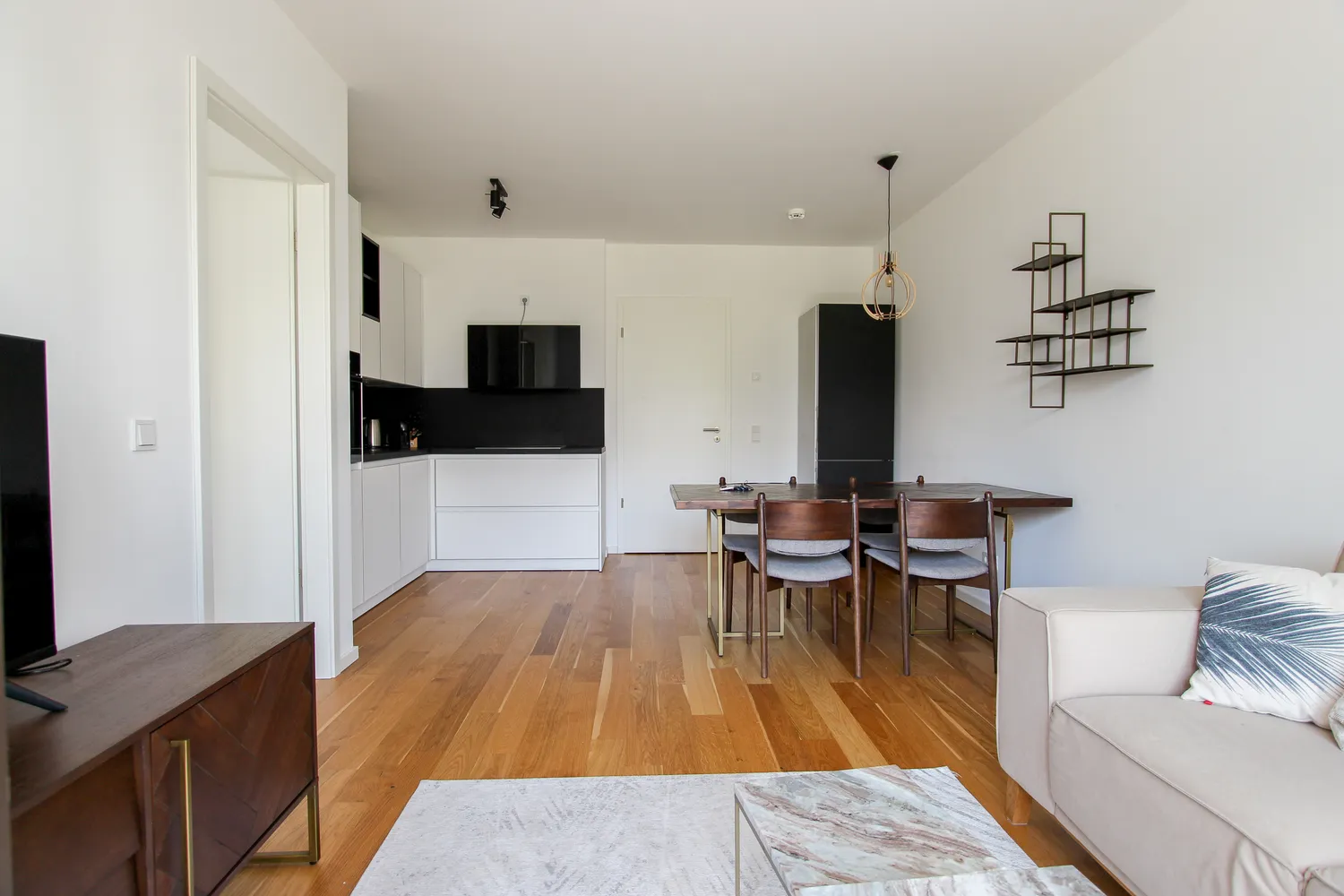 2 Zimmer Wohnung mit 49 m² in München – Bild 2