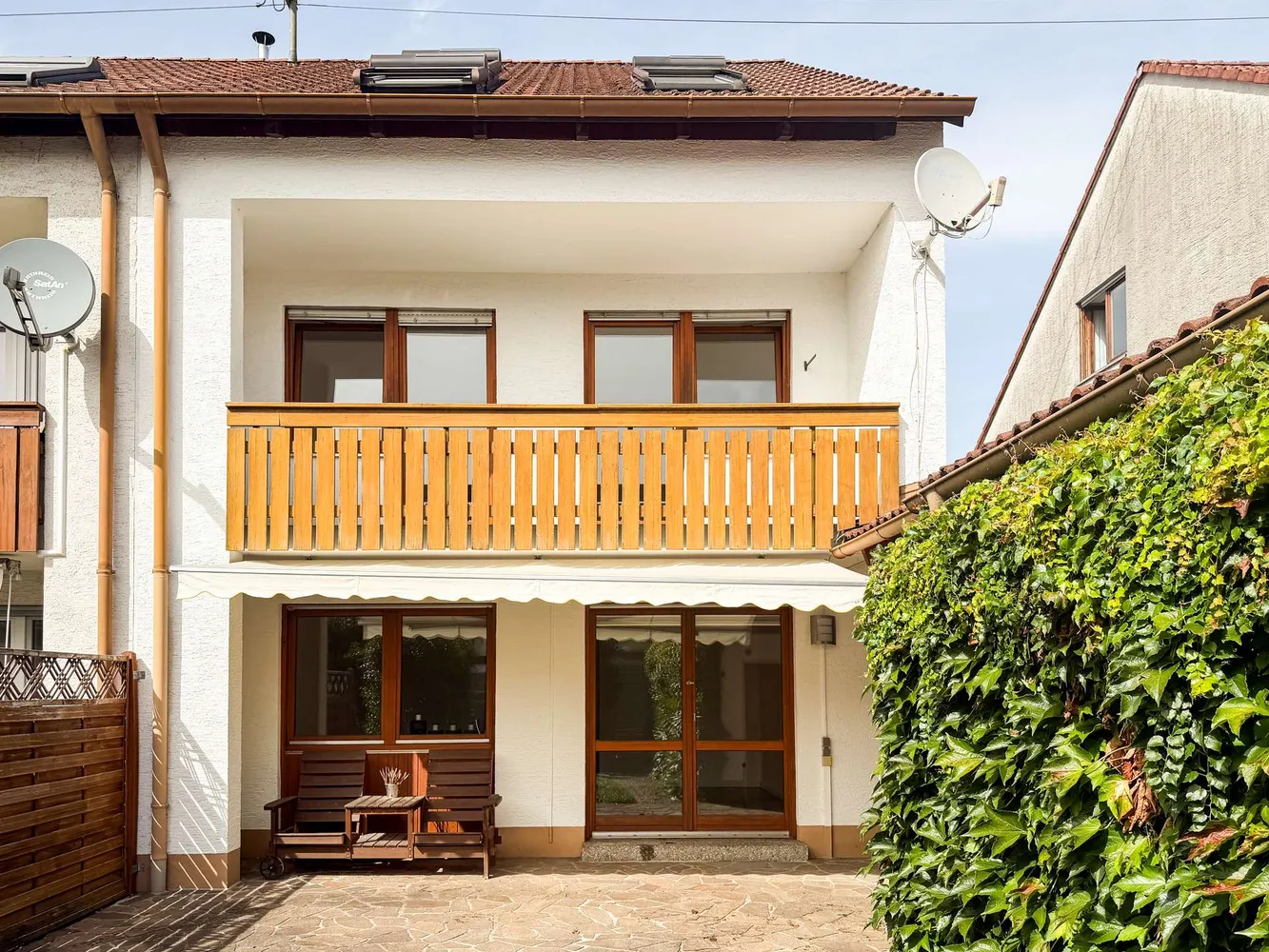 6 Zimmer Haus mit 141 m² in Augsburg – Bild 1
