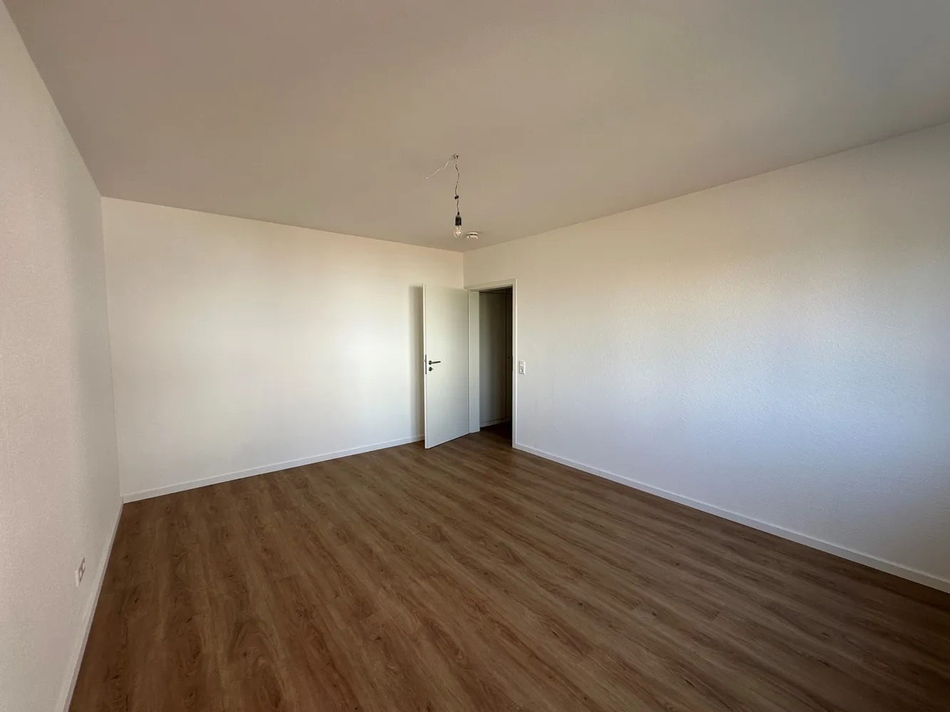 3 Zimmer Wohnung mit 90 m² in Wiesbaden – Bild 4