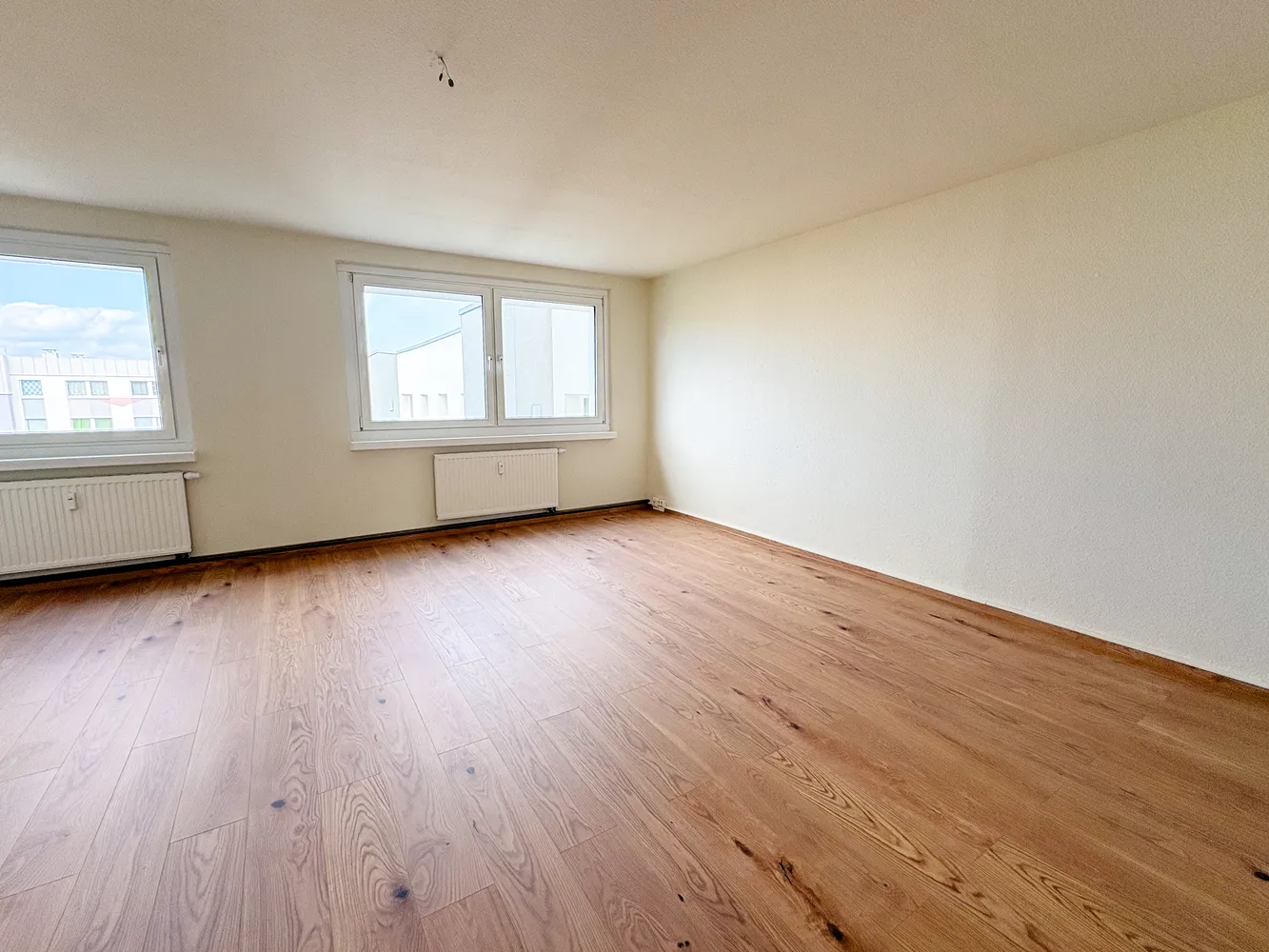 4 Zimmer Wohnung mit 122 m² in Dresden – Bild 3
