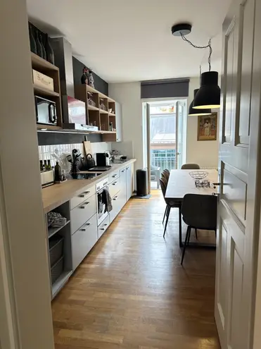 4 Zimmer Wohnung mit 147 m² in München – Bild 3