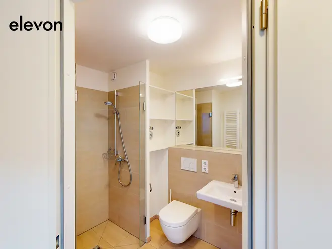 2 Zimmer Wohnung mit 64 m² in Hamburg – Bild 2