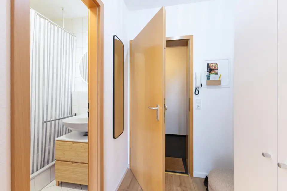 Studio with 27 m² in Cologne – Photo 9