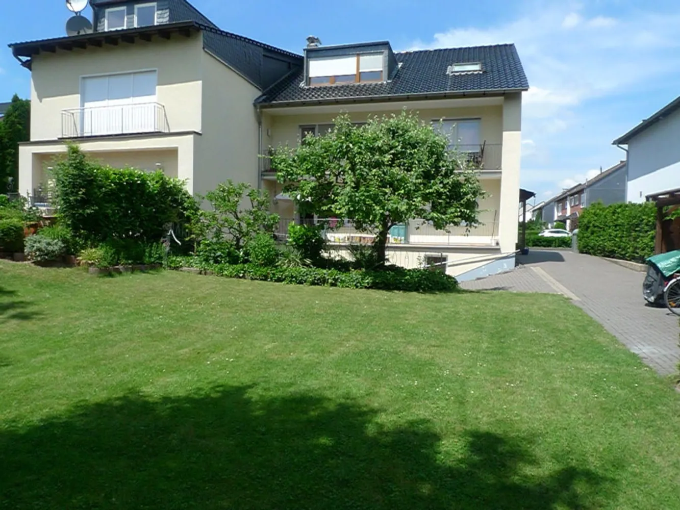 3 Zimmer Wohnung mit 93 m² in Bergisch Gladbach – Bild 8