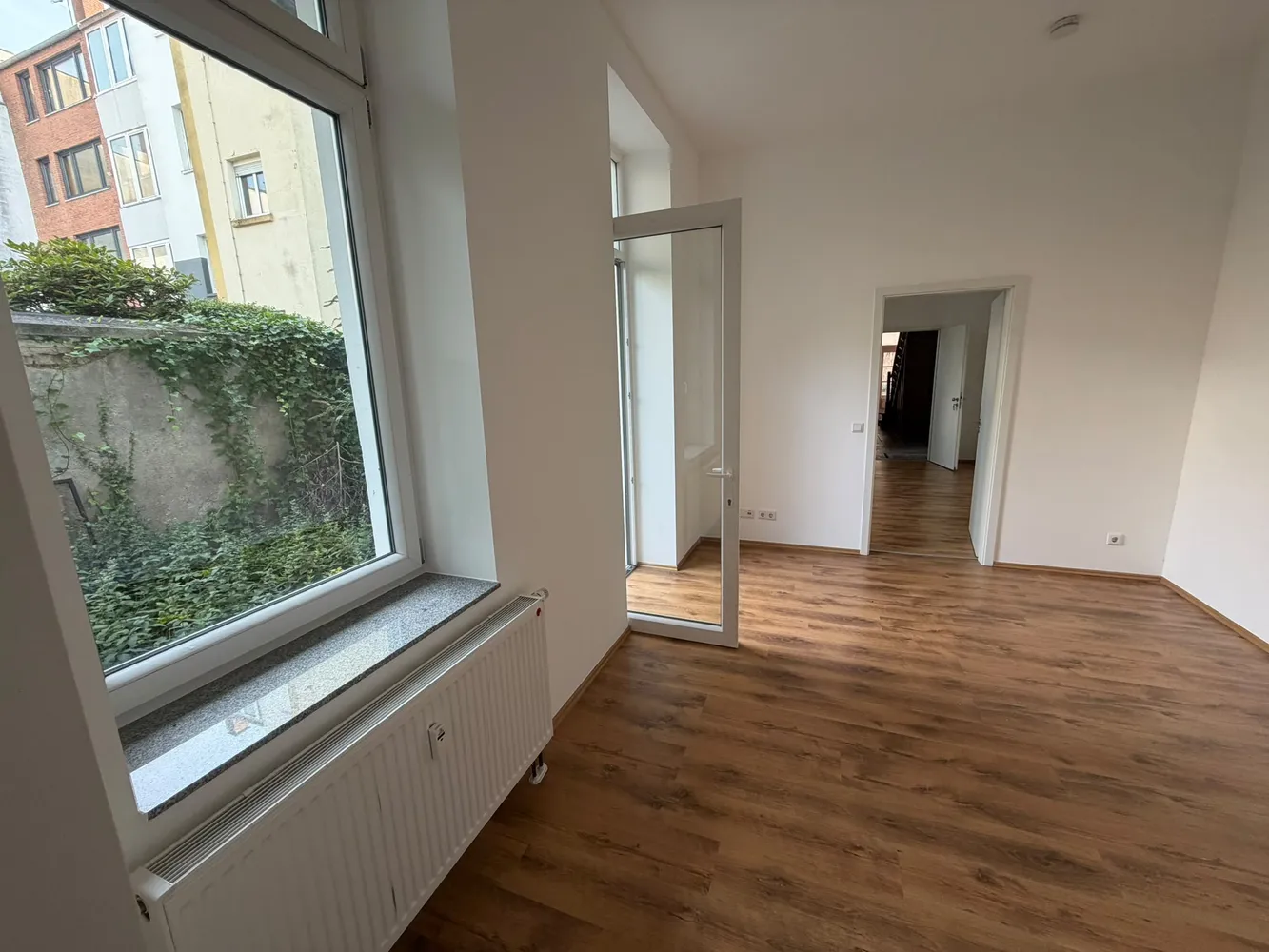2 Zimmer Wohnung mit 38 m² in Krefeld – Bild 2