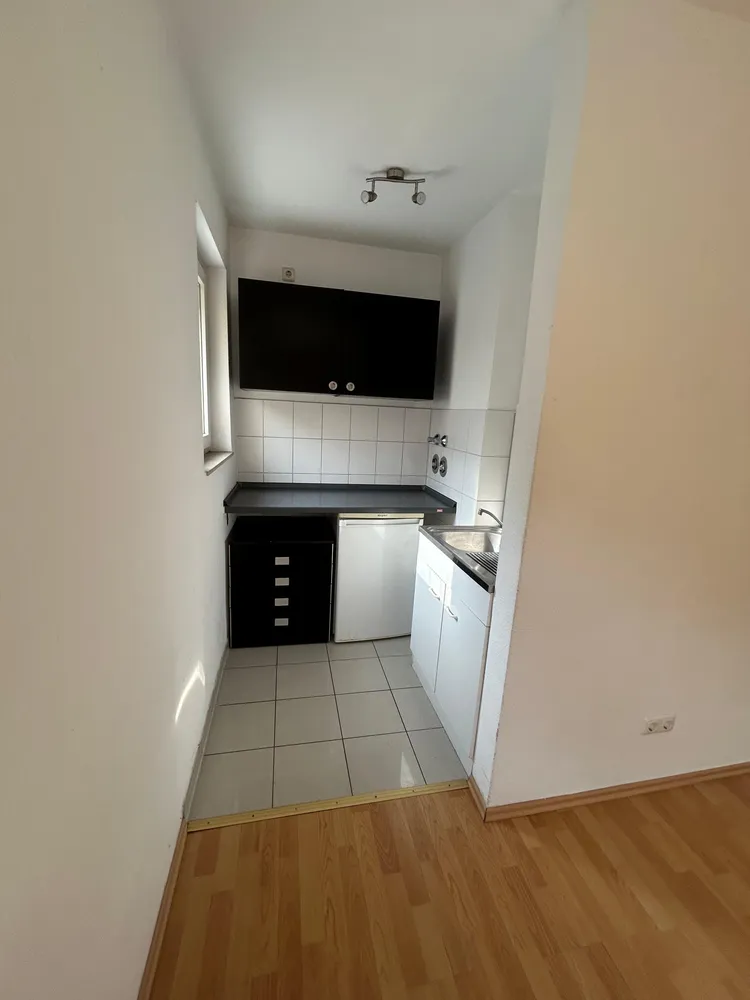 1 room apartment with 29 m² in Cologne – Photo 4