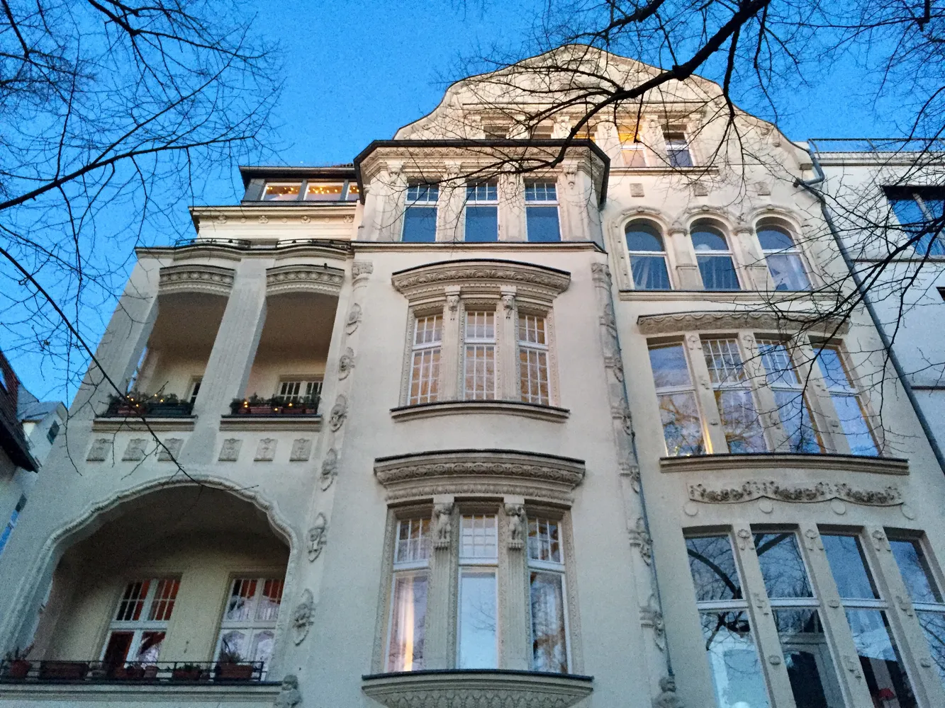 4 room apartment with 160 m² in Berlin – Photo 2