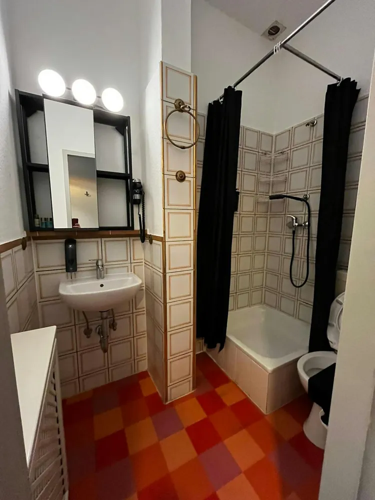 WG-Zimmer mit 12 m² in Frankfurt am Main – Bild 6