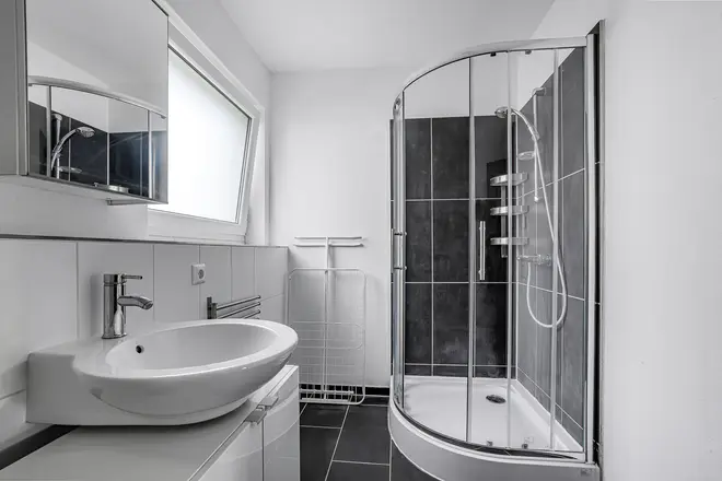 5 Zimmer Wohnung mit 110 m² in Regensburg – Bild 3