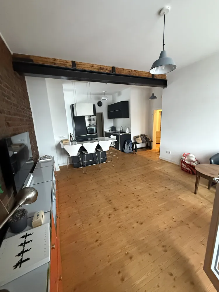 4 Zimmer Wohnung mit 99 m² in Düsseldorf – Bild 2