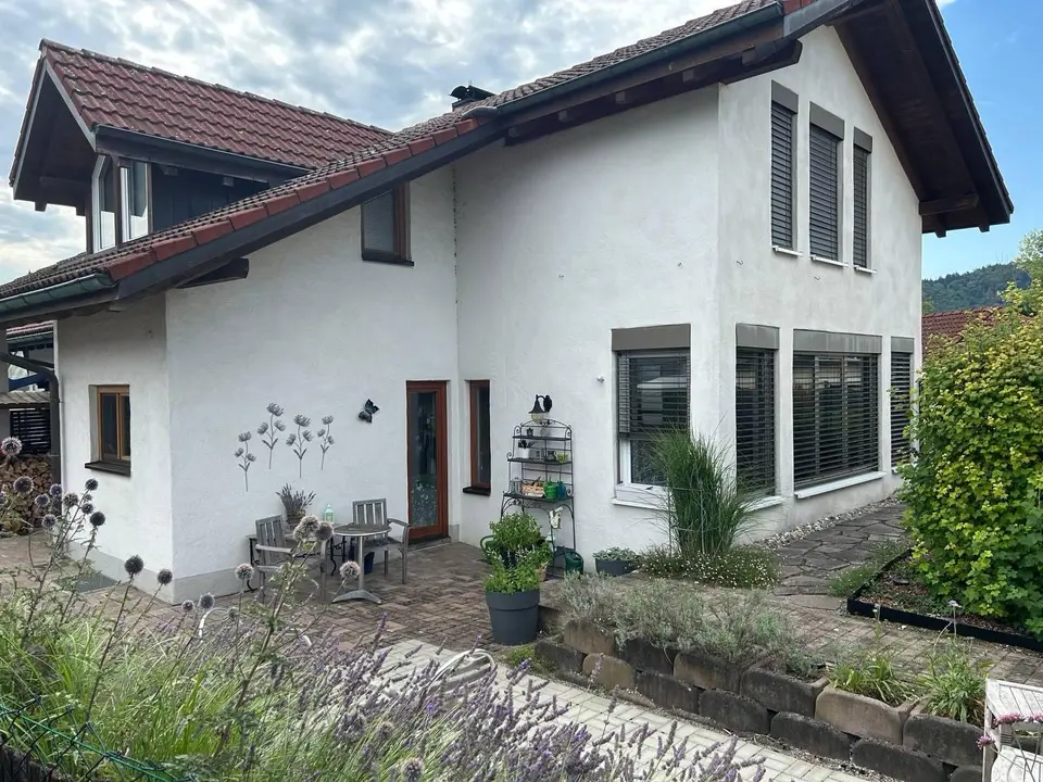 6 Zimmer Haus mit 130 m² in Waldshut-Tiengen – Bild 1