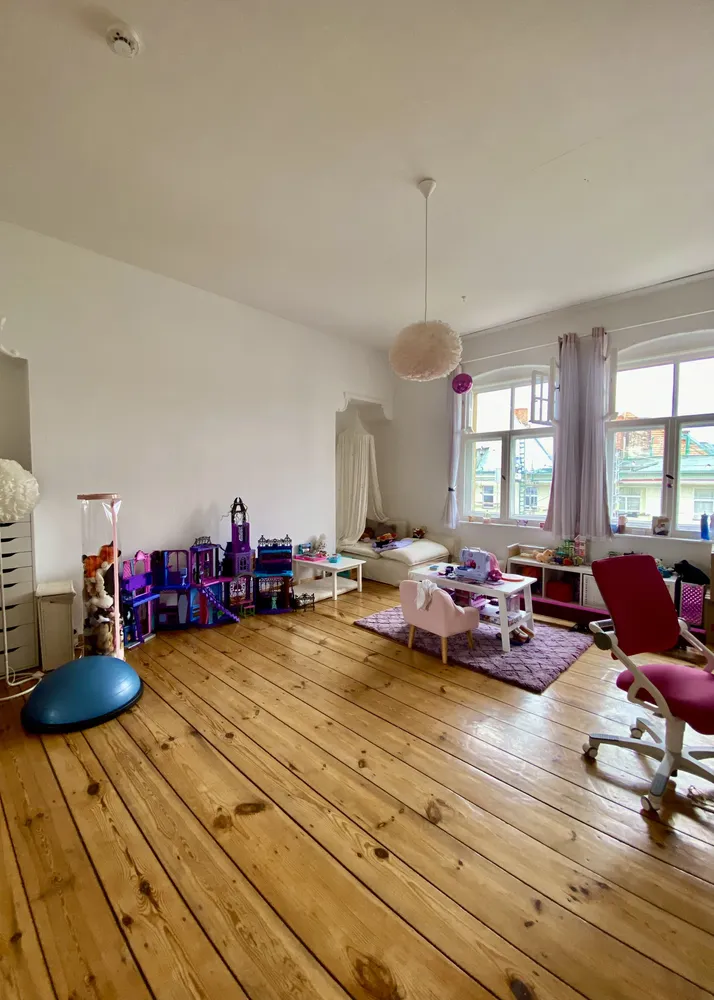 7 Zimmer Wohnung mit 240 m² in Berlin – Bild 3