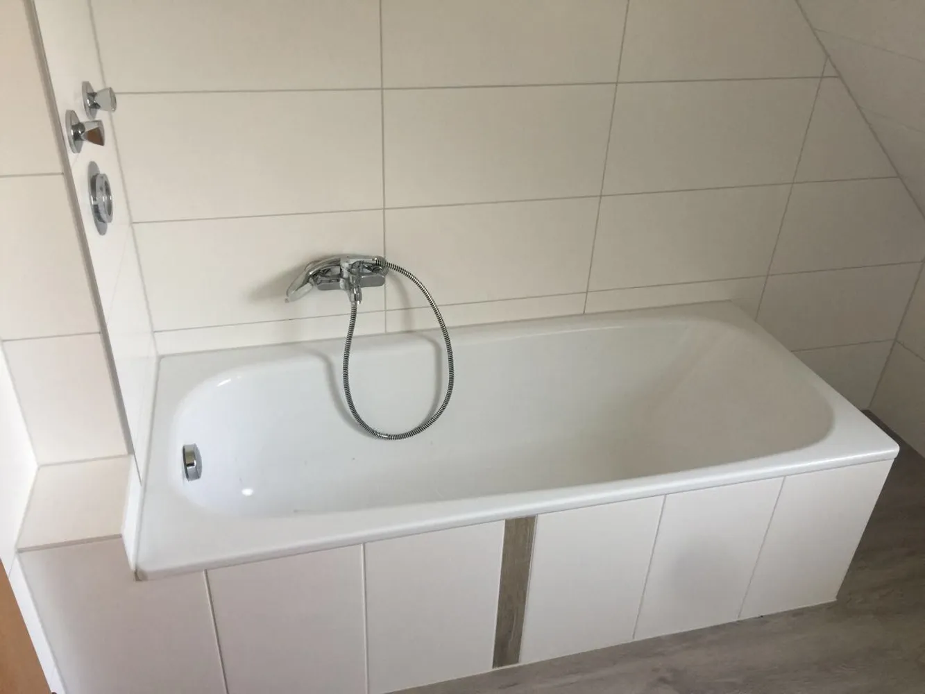 3 Zimmer Wohnung mit 75 m² in Essen – Bild 4