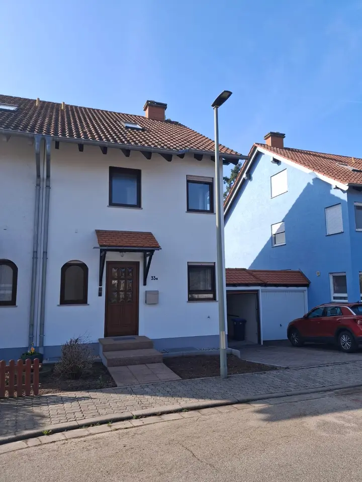 4 Zimmer Haus mit 143 m² in Bruchsal – Bild 2