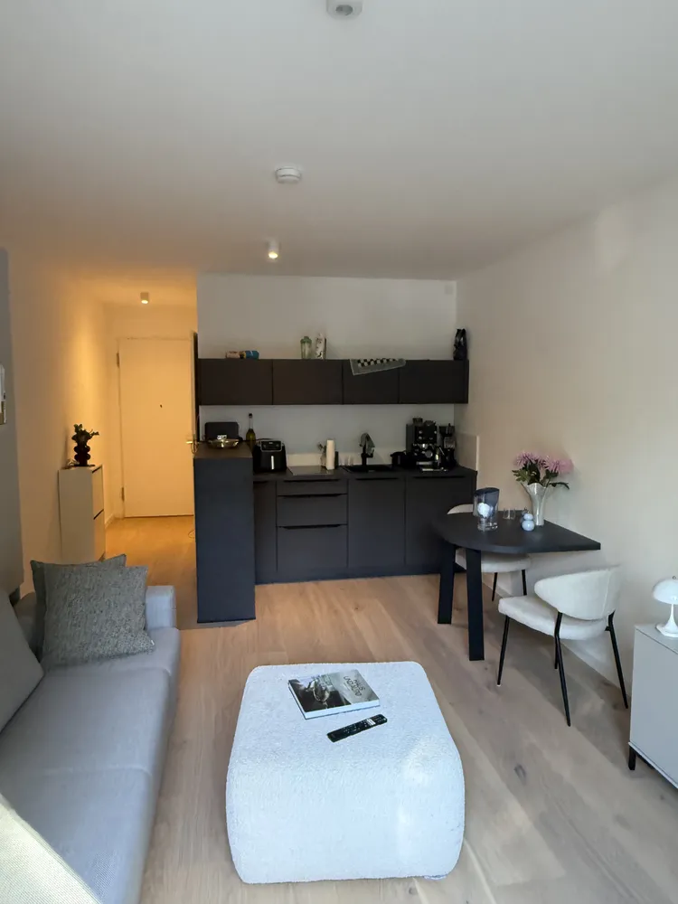 1 room apartment with 29 m² in Cologne – Photo 2