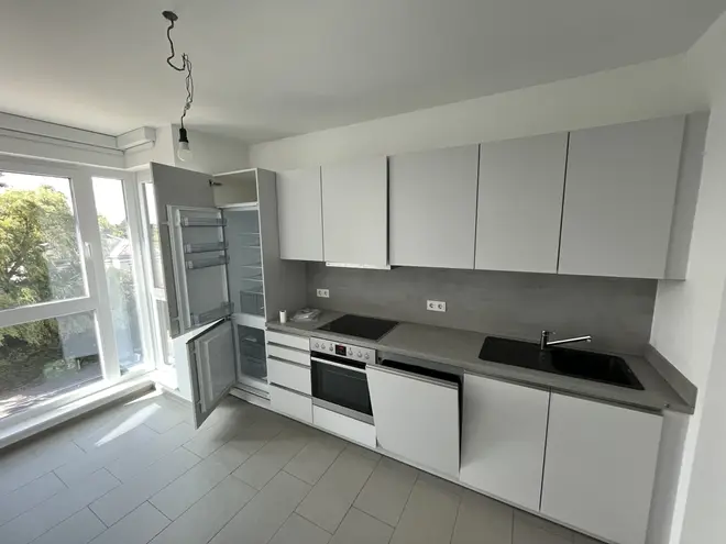 3 Zimmer Wohnung mit 107 m² in Lübeck – Bild 2