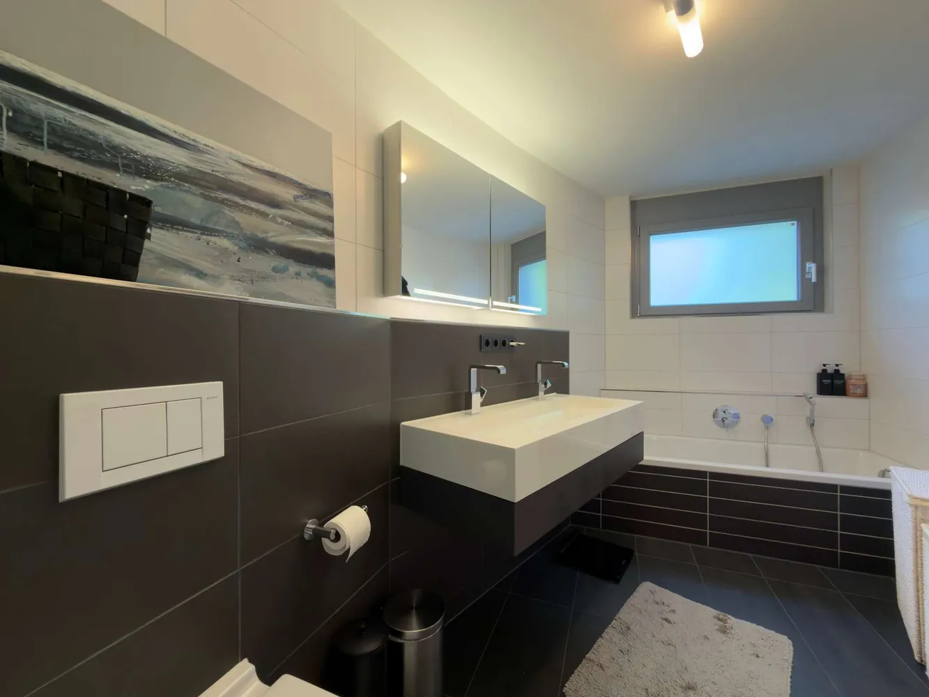 5 Zimmer Wohnung mit 246 m² in Stuttgart – Bild 1