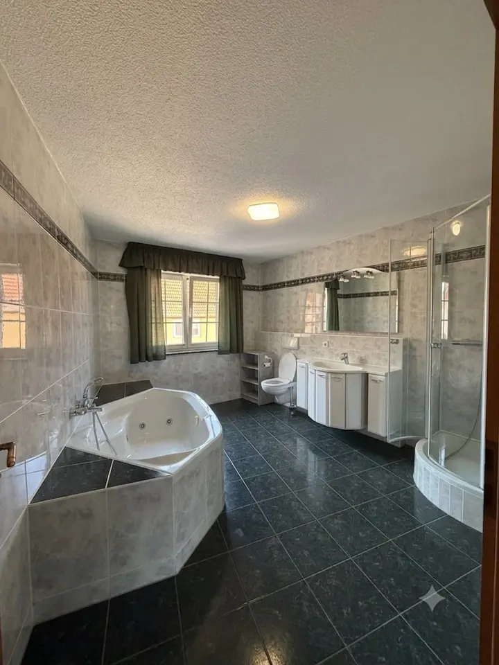 6 room house with 180 m² in Gera – Photo 8