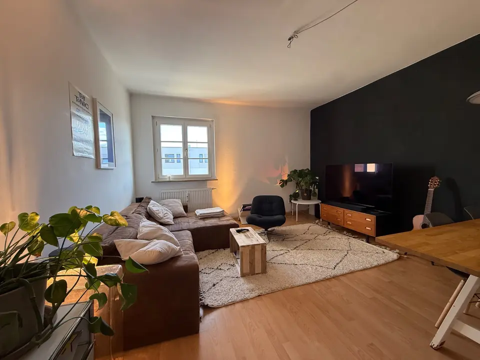 13 Zimmer Wohnung mit 67 m² in Regensburg – Bild 2