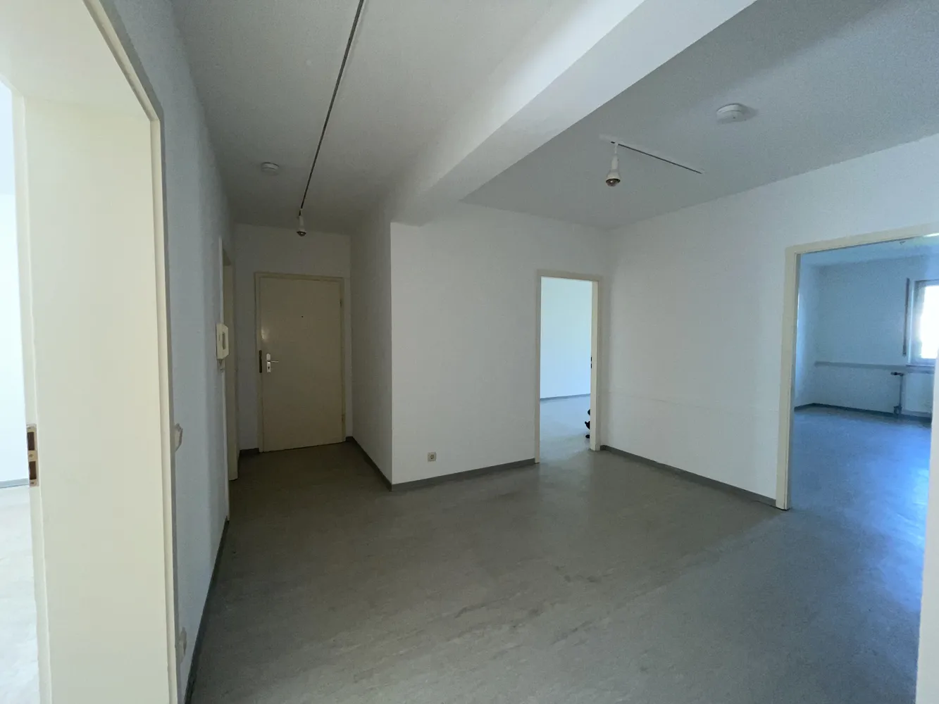 4 room apartment with 143 m² in Wiesbaden – Photo 12