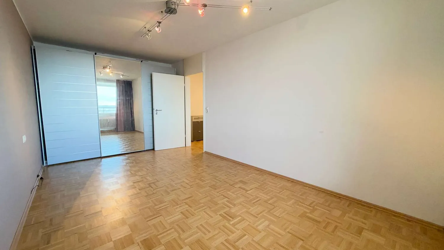 2 Zimmer Wohnung mit 67 m² in Leonberg – Bild 1