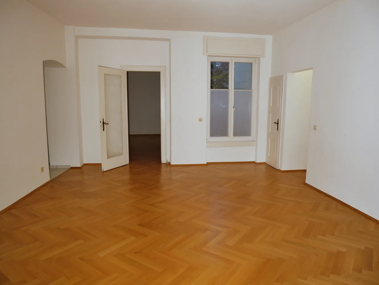 3 Zimmer Wohnung mit 110 m² in Wiesbaden – Bild 8