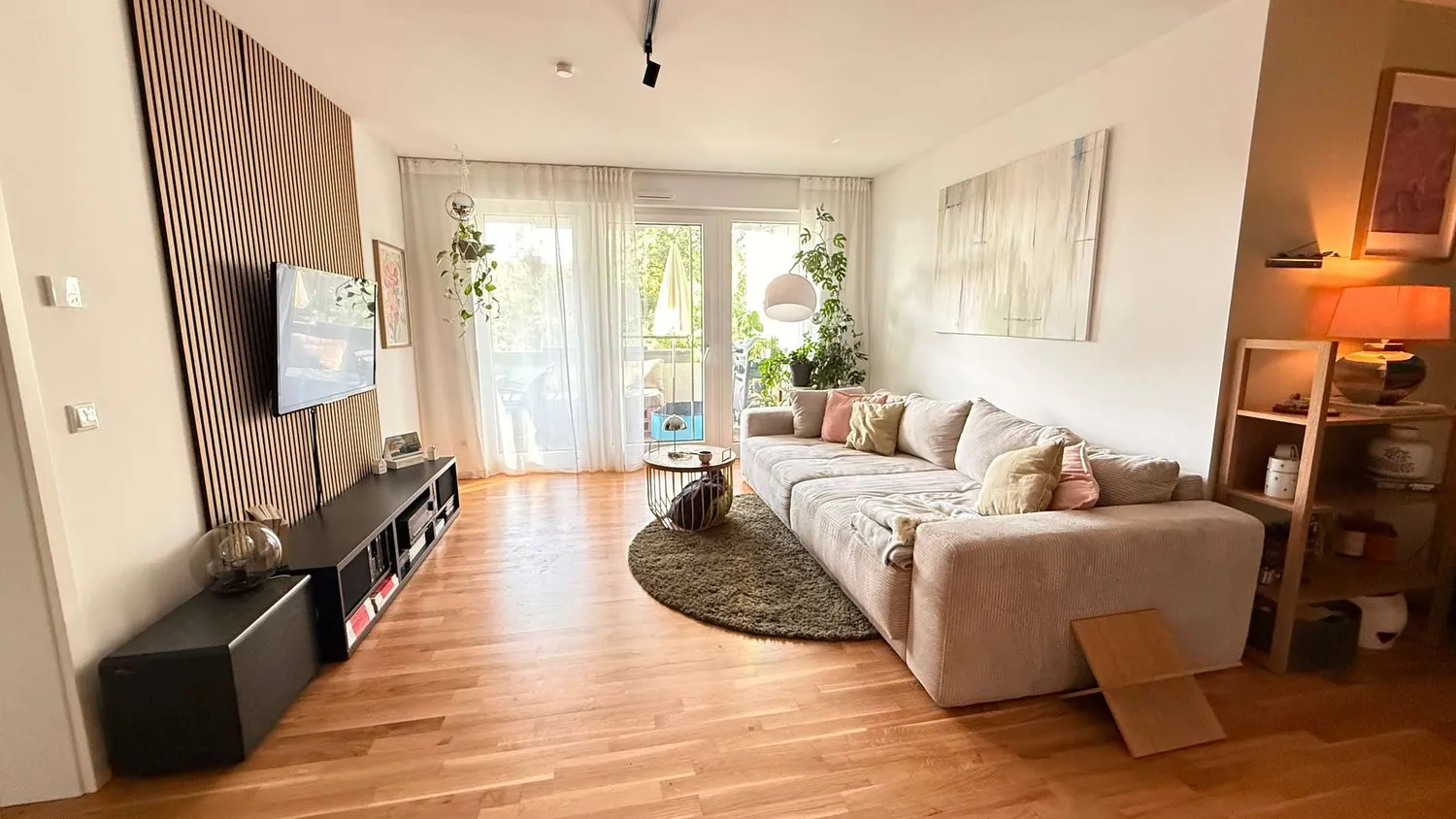 2 Zimmer Wohnung mit 68 m² in Wiesbaden – Bild 1