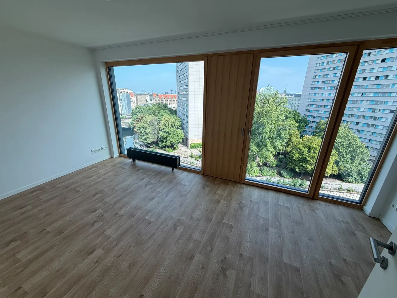 4 Zimmer Wohnung mit 131 m² in Berlin – Bild 2